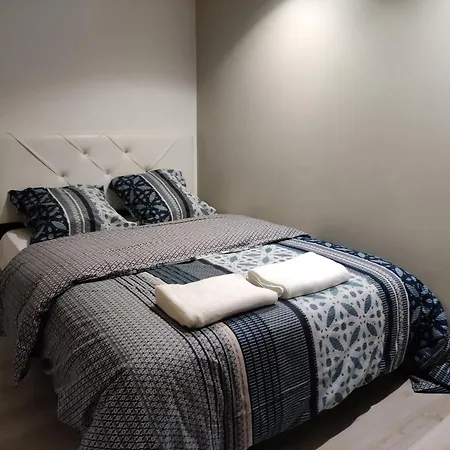 Guest House Drancy Διαμέρισμα *